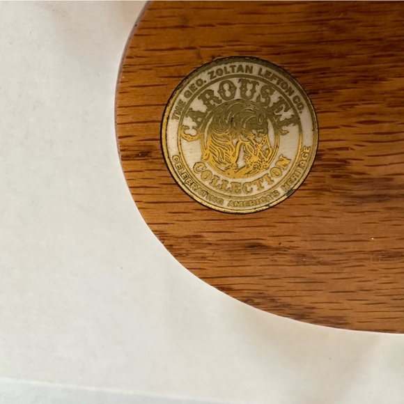 Vintage Carousel Musical Moving Horse-  Carousel Collection - Picture 6 of 11